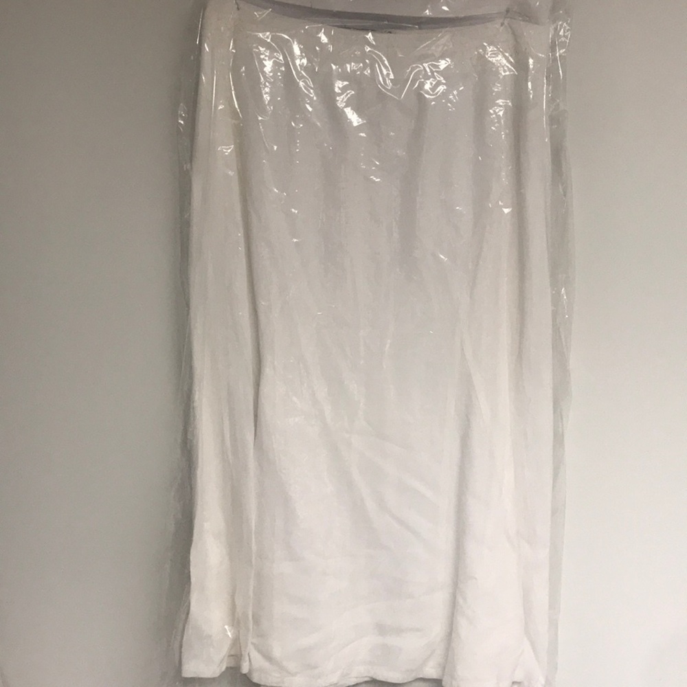 Long Tall Sally White Long Fully Lined Linen Skirt. Size UK 20. US 22. Like New